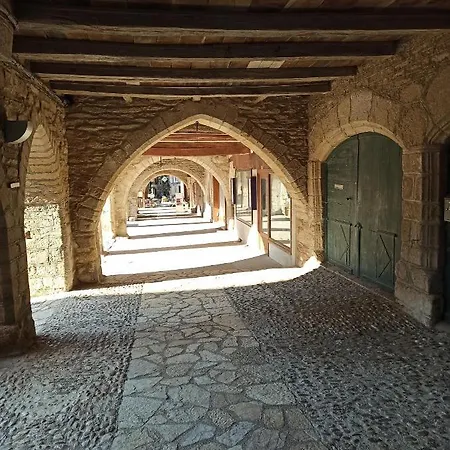 Maison De Village 6/9 Prs * Sauveterre-de-Rouergue