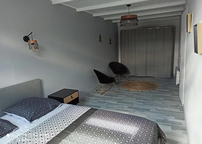 Maison De Village 6/9 Prs * Sauveterre-de-Rouergue